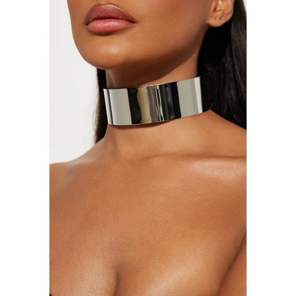 Futuristic Silver Metal Cuff Choker - Cyber Style